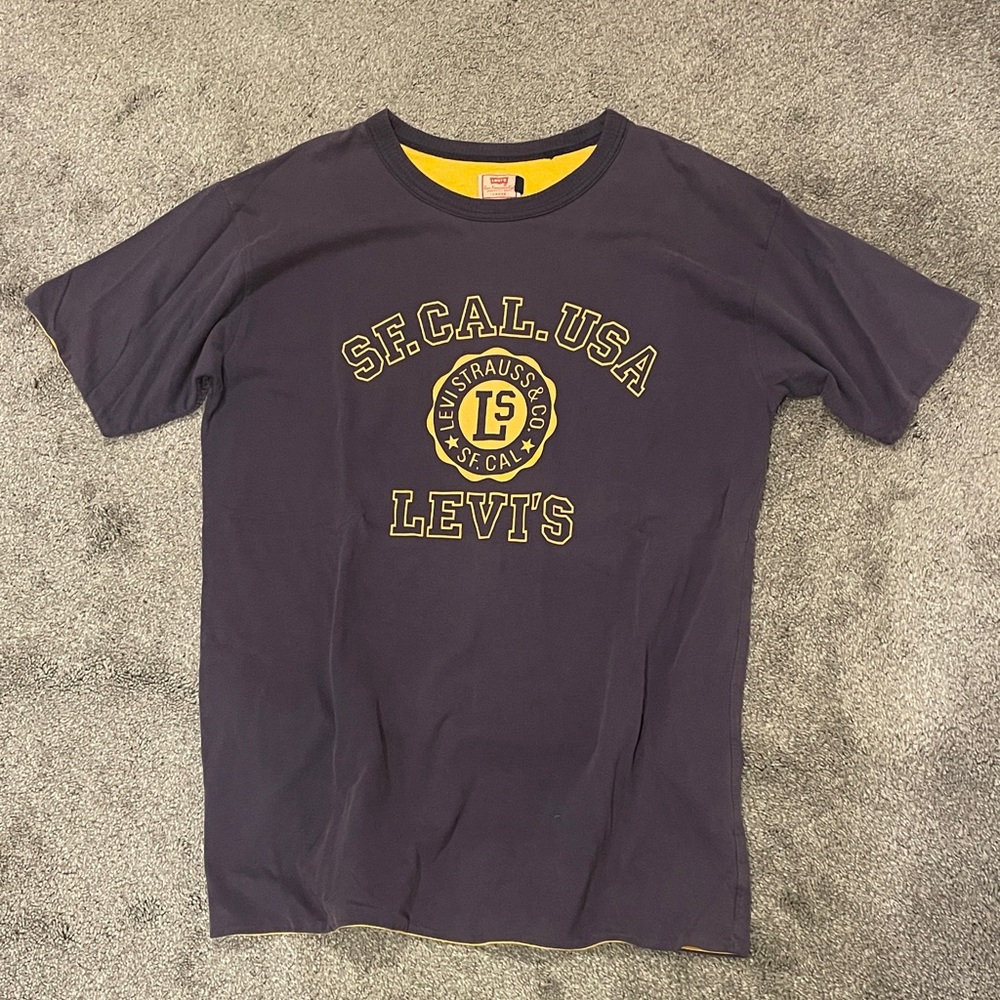 Levi's Men's Faded Dark Blue Graphic Tee